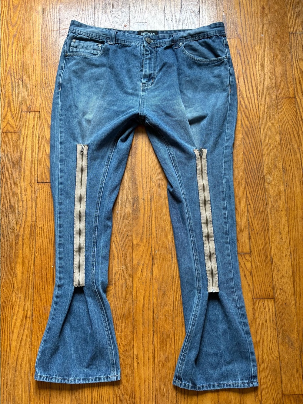 Imperious Y2K vintage Women's Flare Jeans with Front Zipper Detail and Distress